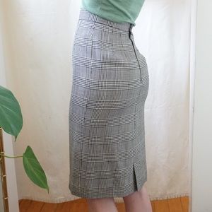 Vintage woven houndstooth checkered knee length pencil skirt